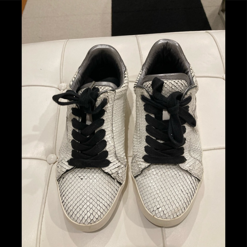 Zadig & Voltaire Sneakers size 39/ 8.5  wht snake